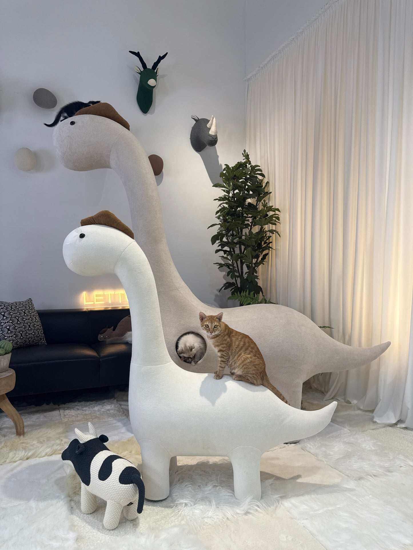1.25-meter Dinosaur-shaped Cat Tree - Pet-friendly Furniture