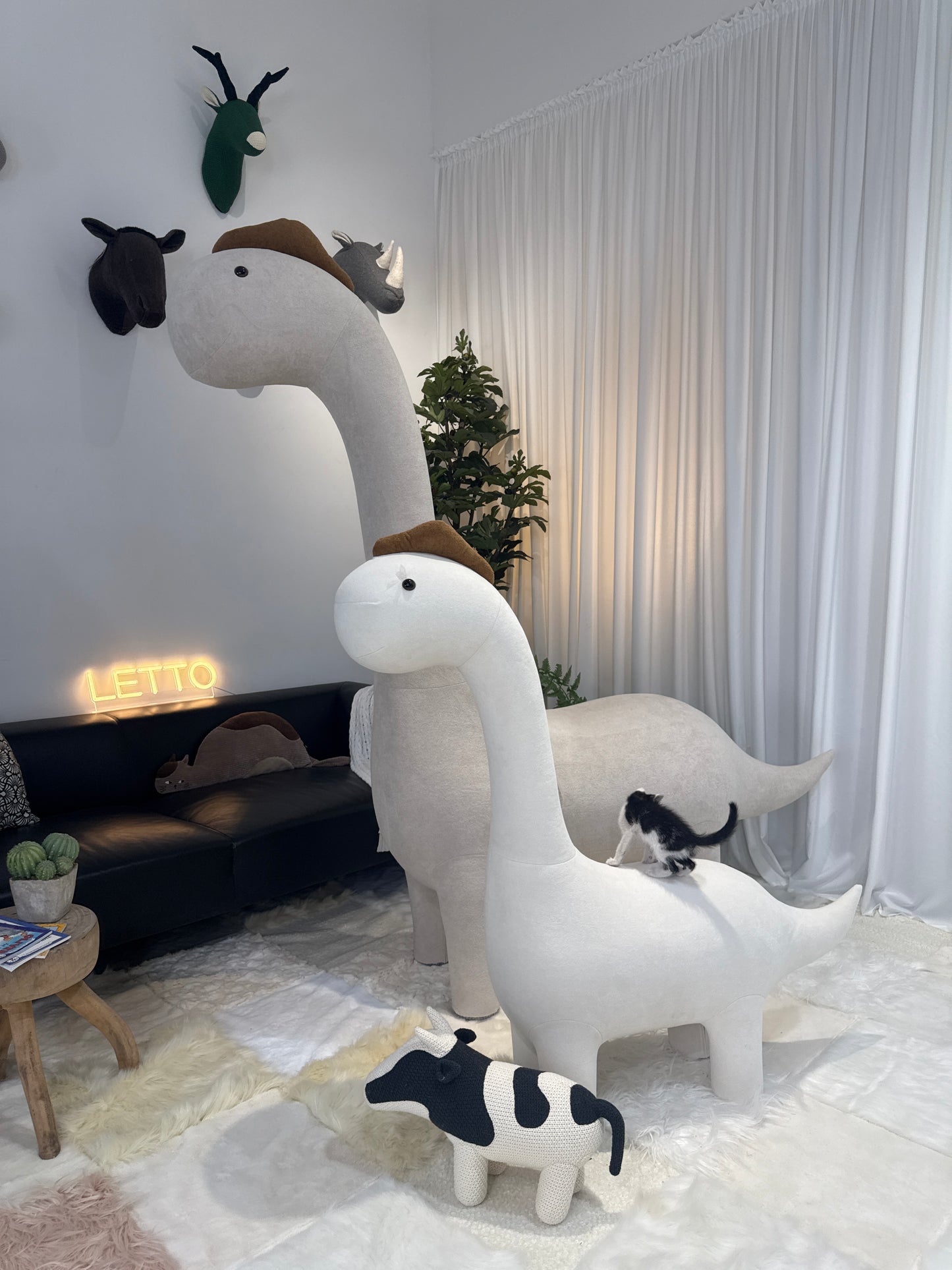 1.25-meter Dinosaur-shaped Cat Tree - Pet-friendly Furniture
