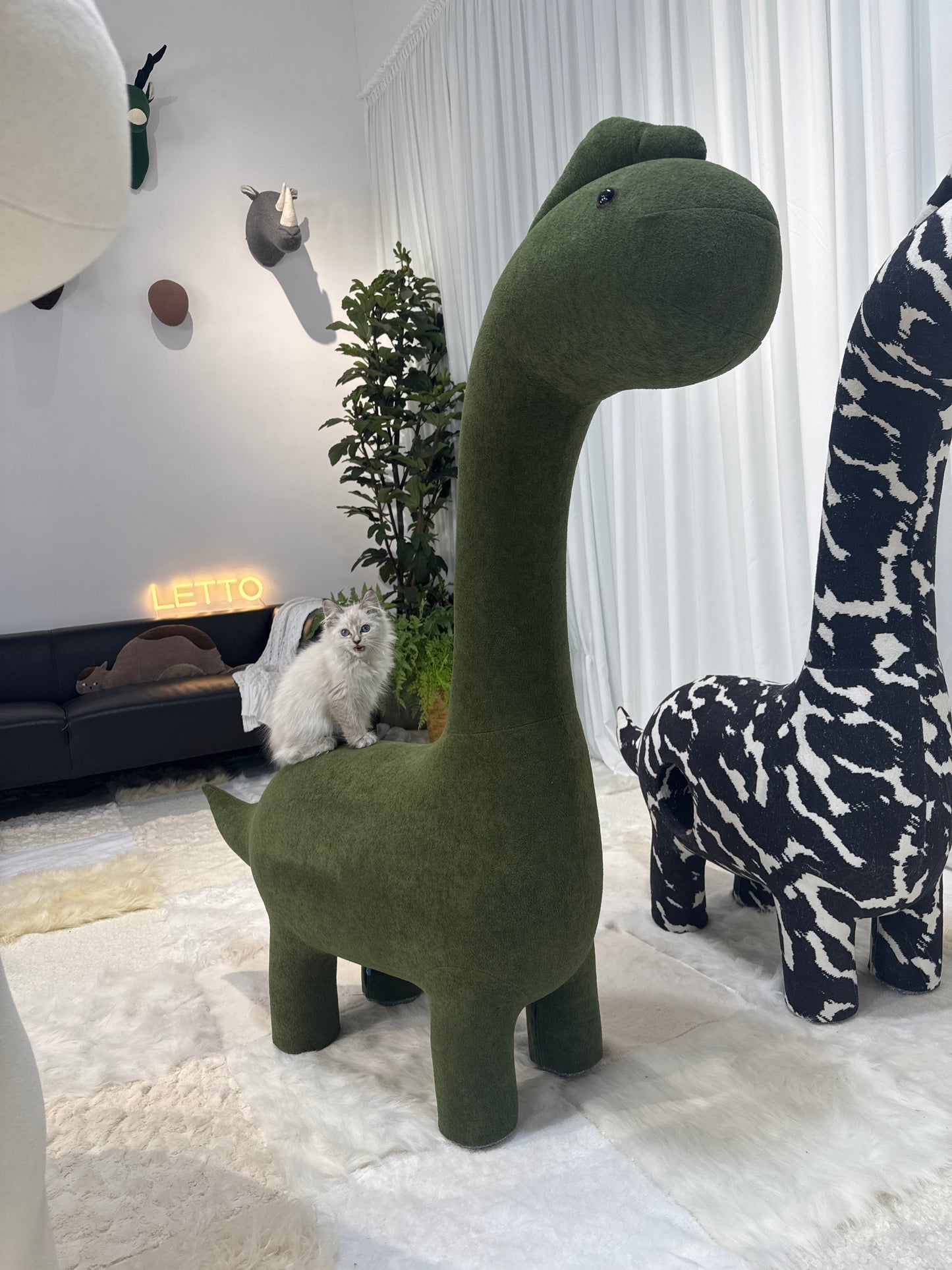 1.25-meter Dinosaur-shaped Cat Tree - Pet-friendly Furniture
