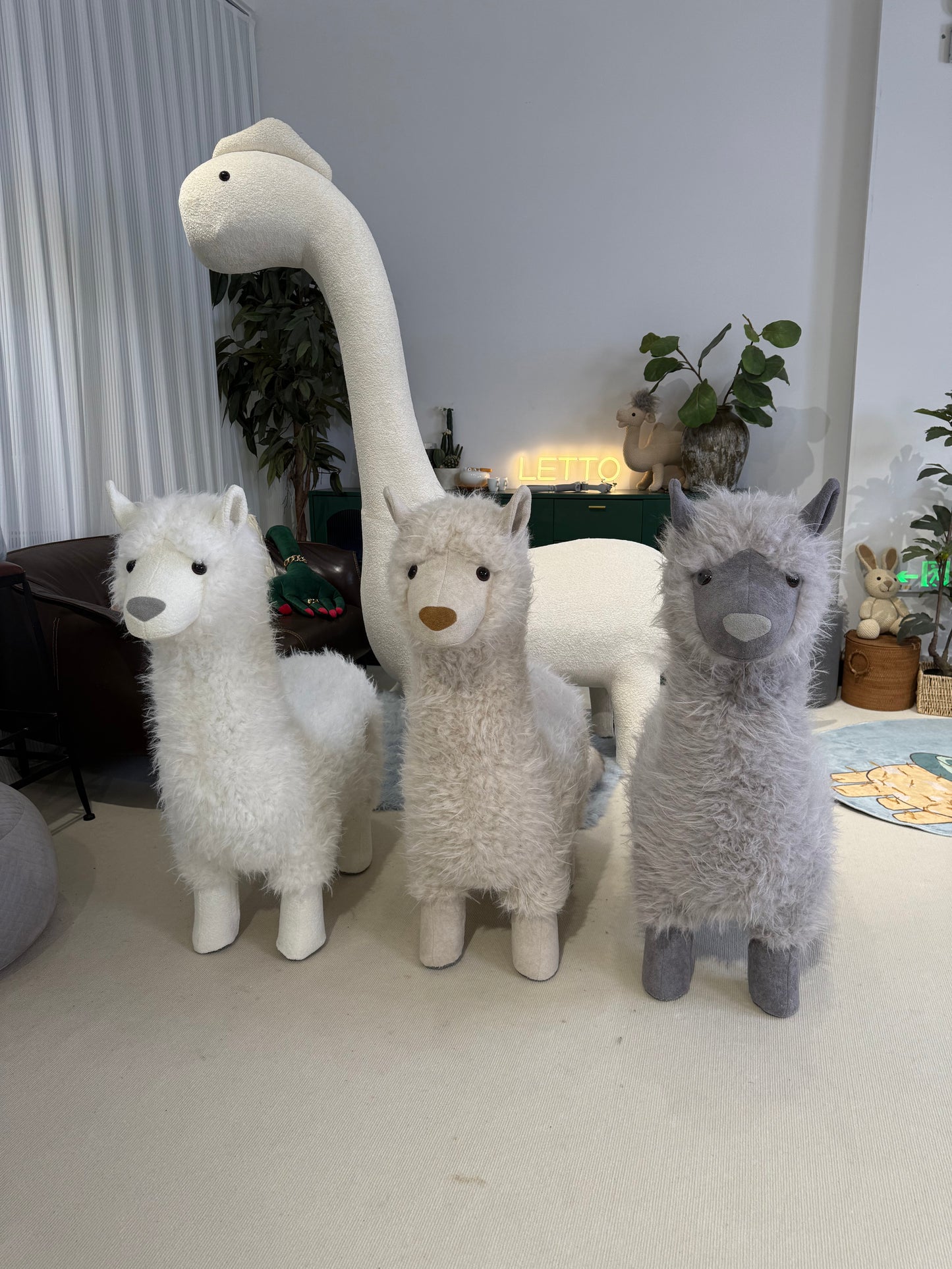 Lettoden Cat Tree - Medium-sized Alpaca-shaped Pet - friendly Furniture with Holes