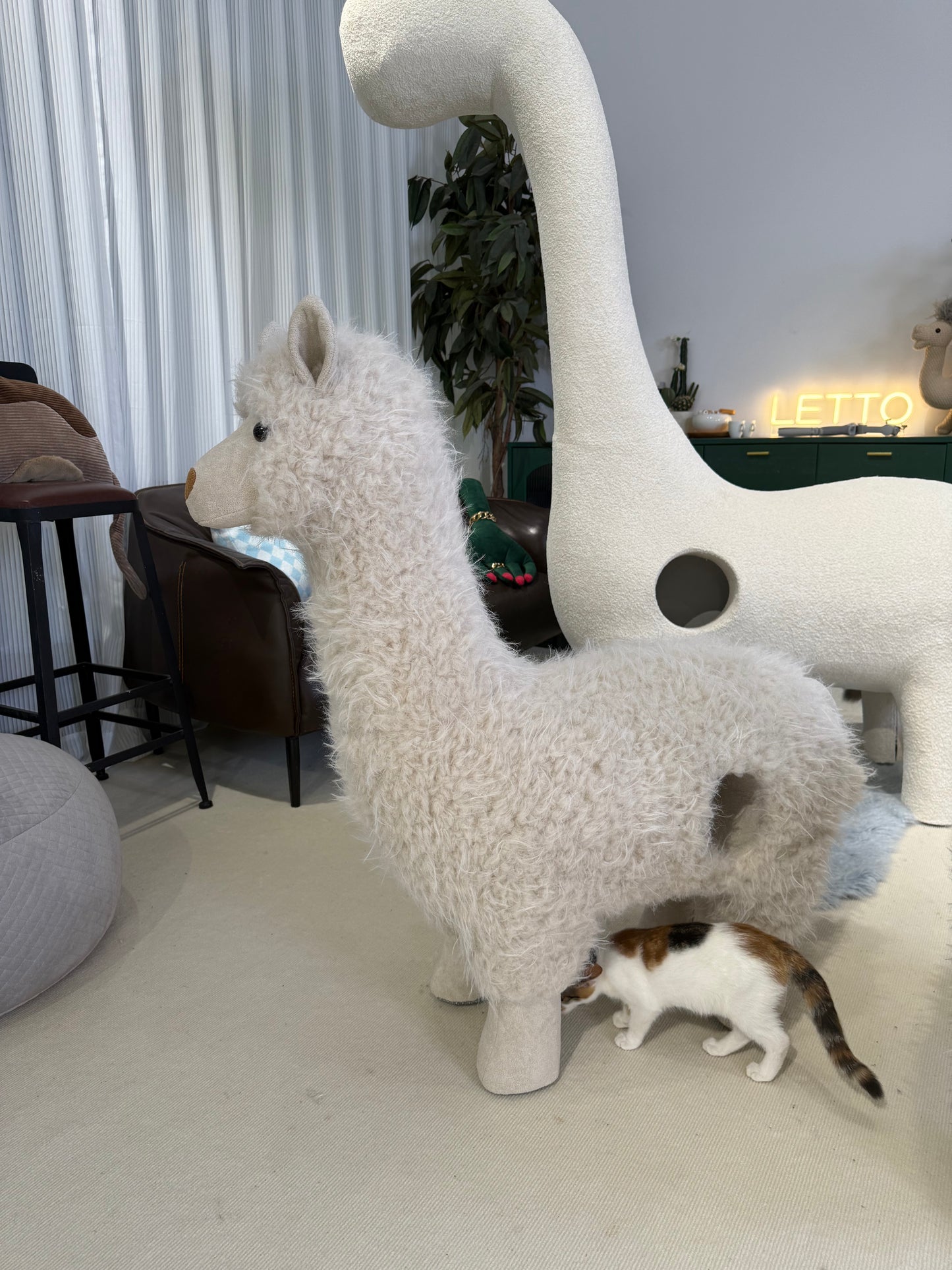 Lettoden Cat Tree - Medium-sized Alpaca-shaped Pet - friendly Furniture with Holes