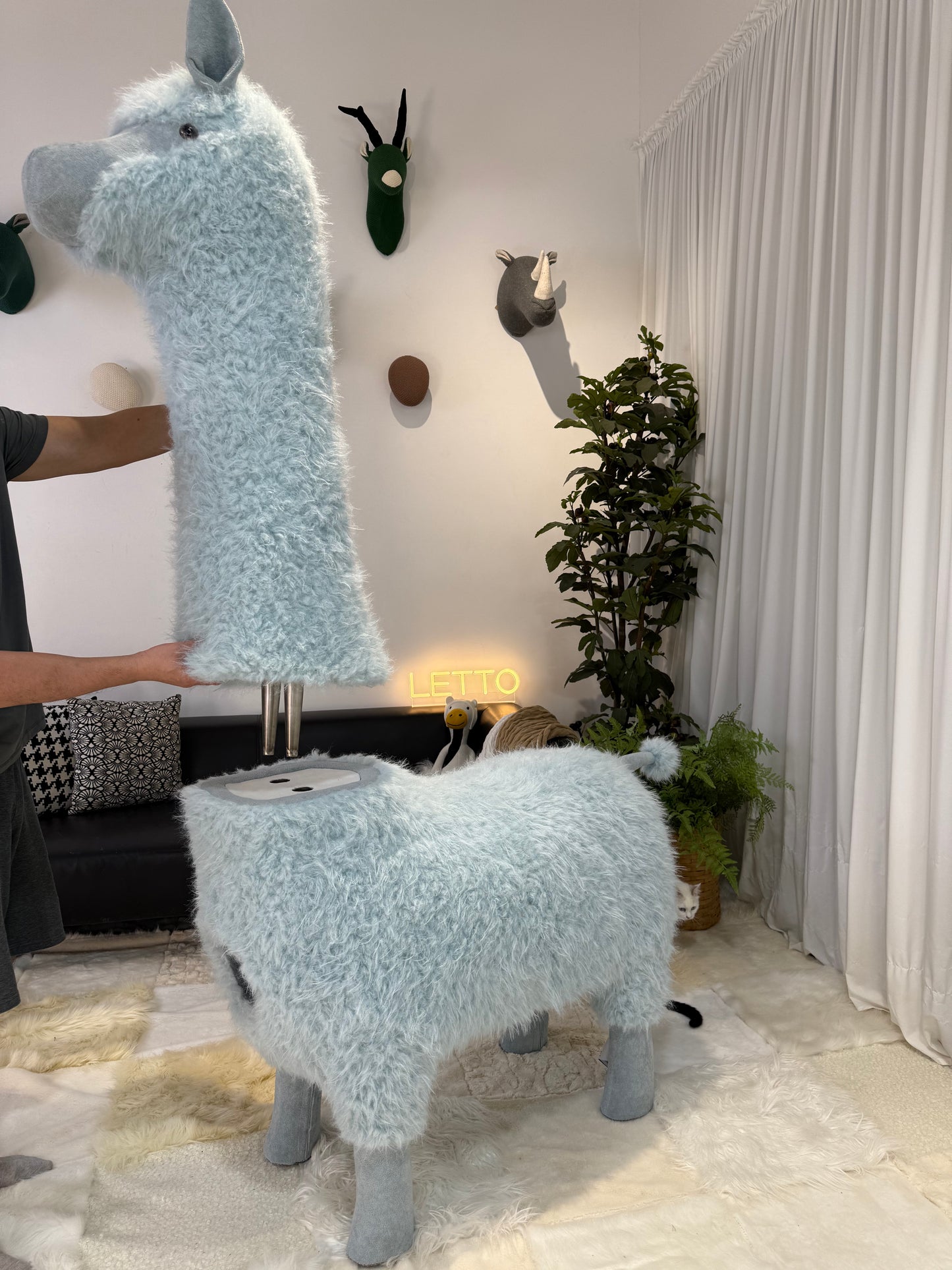 2-Meter Luxury Alpaca-Wool Cat Tunnels & Cat Trees – High-Quality Pet-Friendly, Disassemblable & Reassemblable