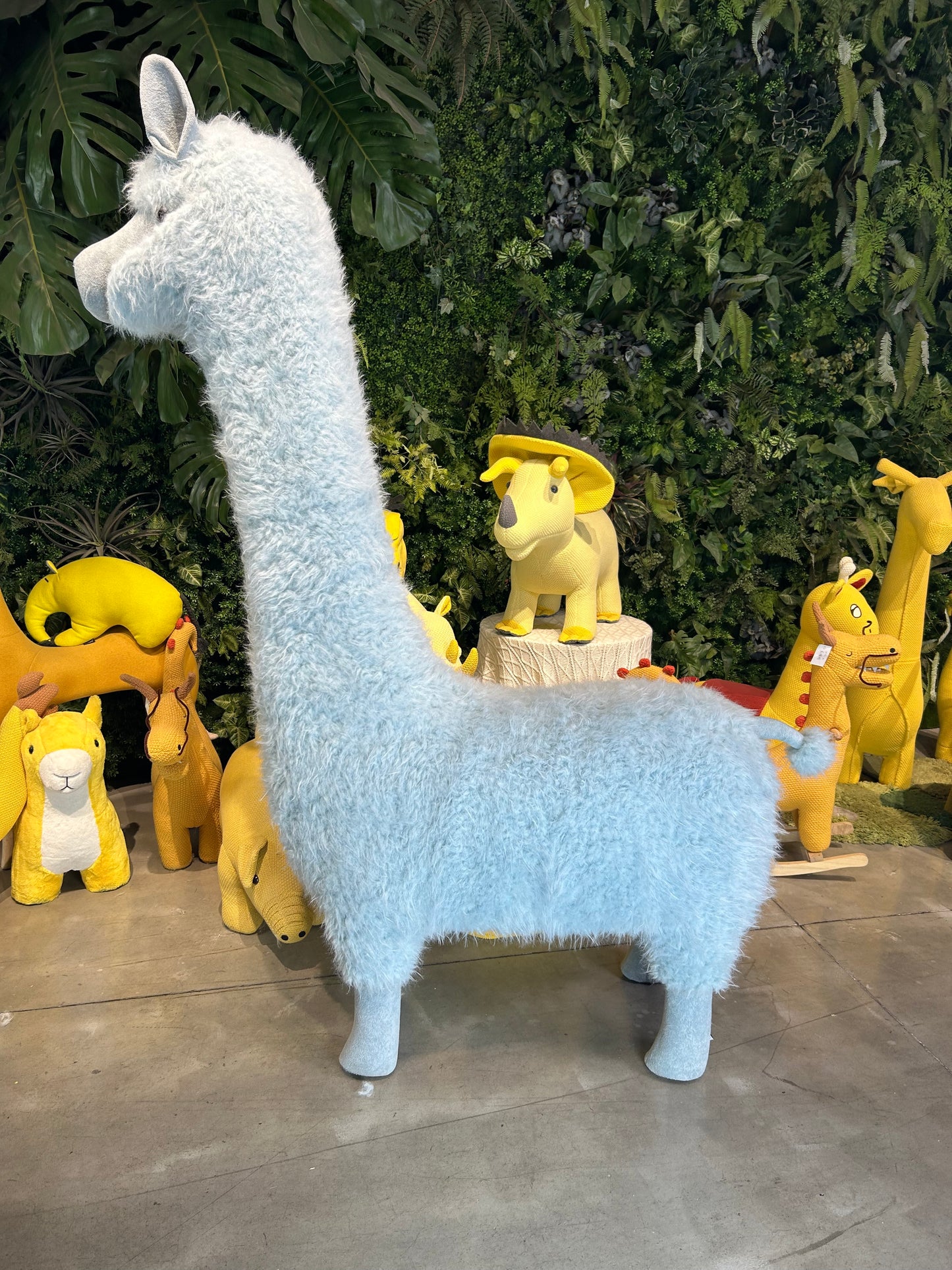 LettoDen 2M Alpaca Cat Tree - Luxury Fabric Premium