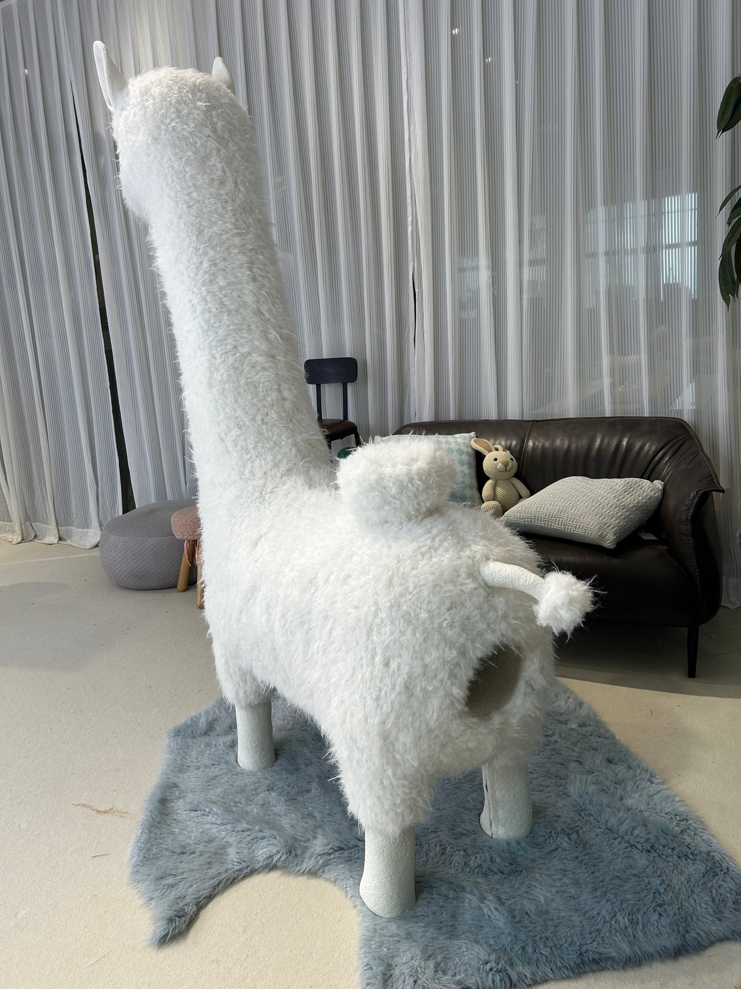 LettoDen 2M Alpaca Cat Tree - Luxury Fabric Kennel Premium